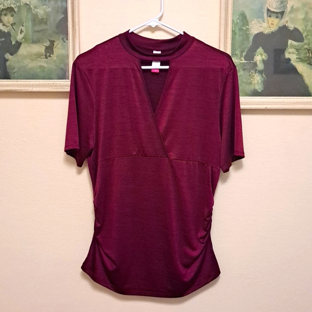 Top-High Neck Key Hole